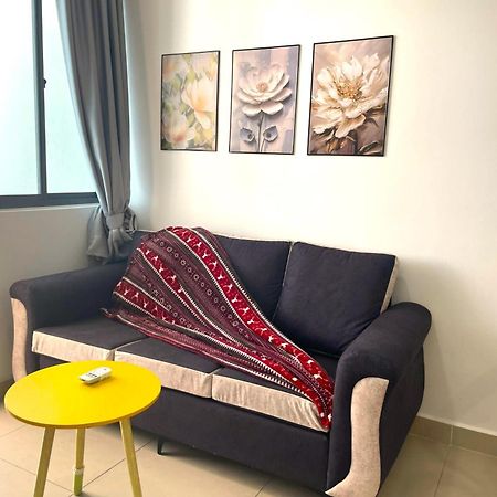 The Luxe Suites Infinitum Klcc Куала Лумпур Екстериор снимка