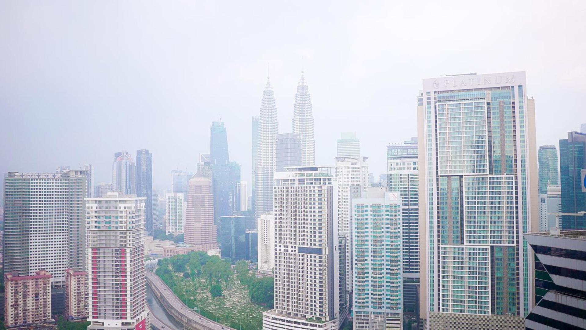 The Luxe Suites Infinitum Klcc Куала Лумпур Екстериор снимка