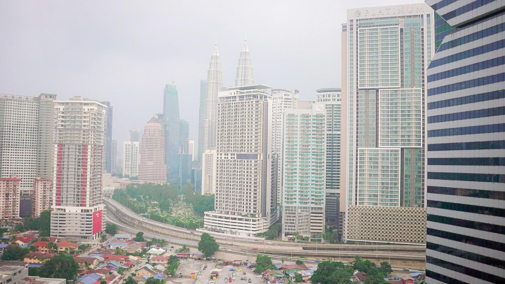 The Luxe Suites Infinitum Klcc Куала Лумпур Екстериор снимка