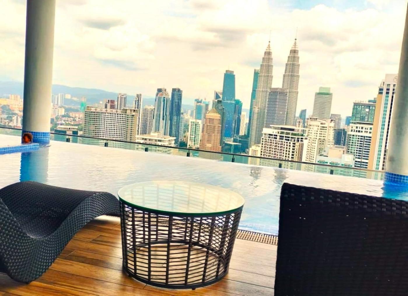 The Luxe Suites Infinitum Klcc Куала Лумпур Екстериор снимка