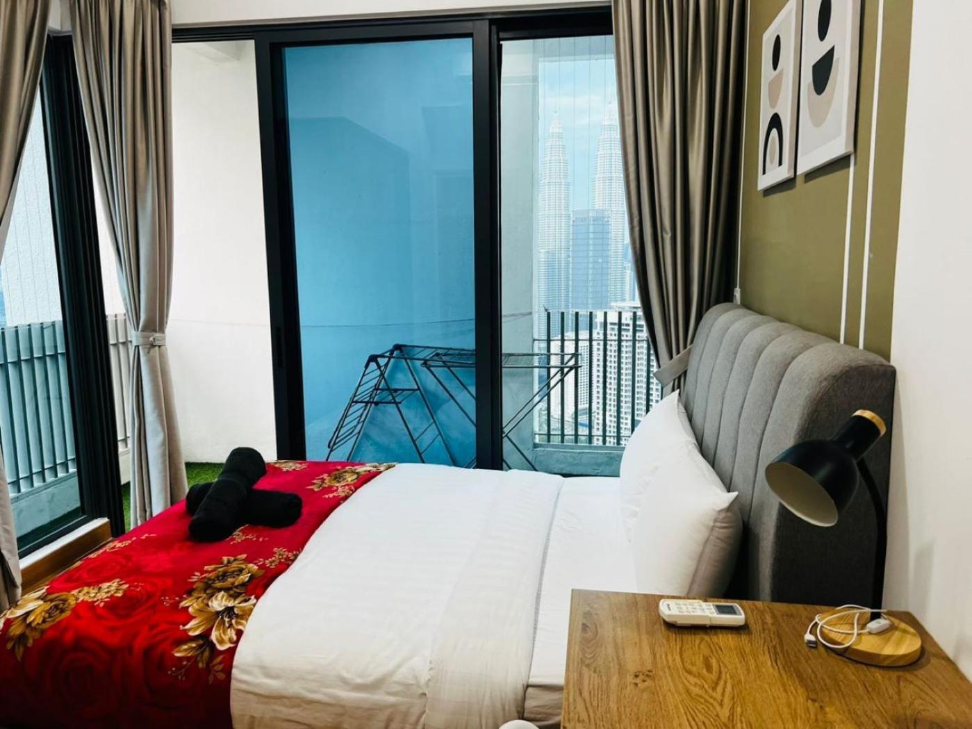 The Luxe Suites Infinitum Klcc Куала Лумпур Екстериор снимка