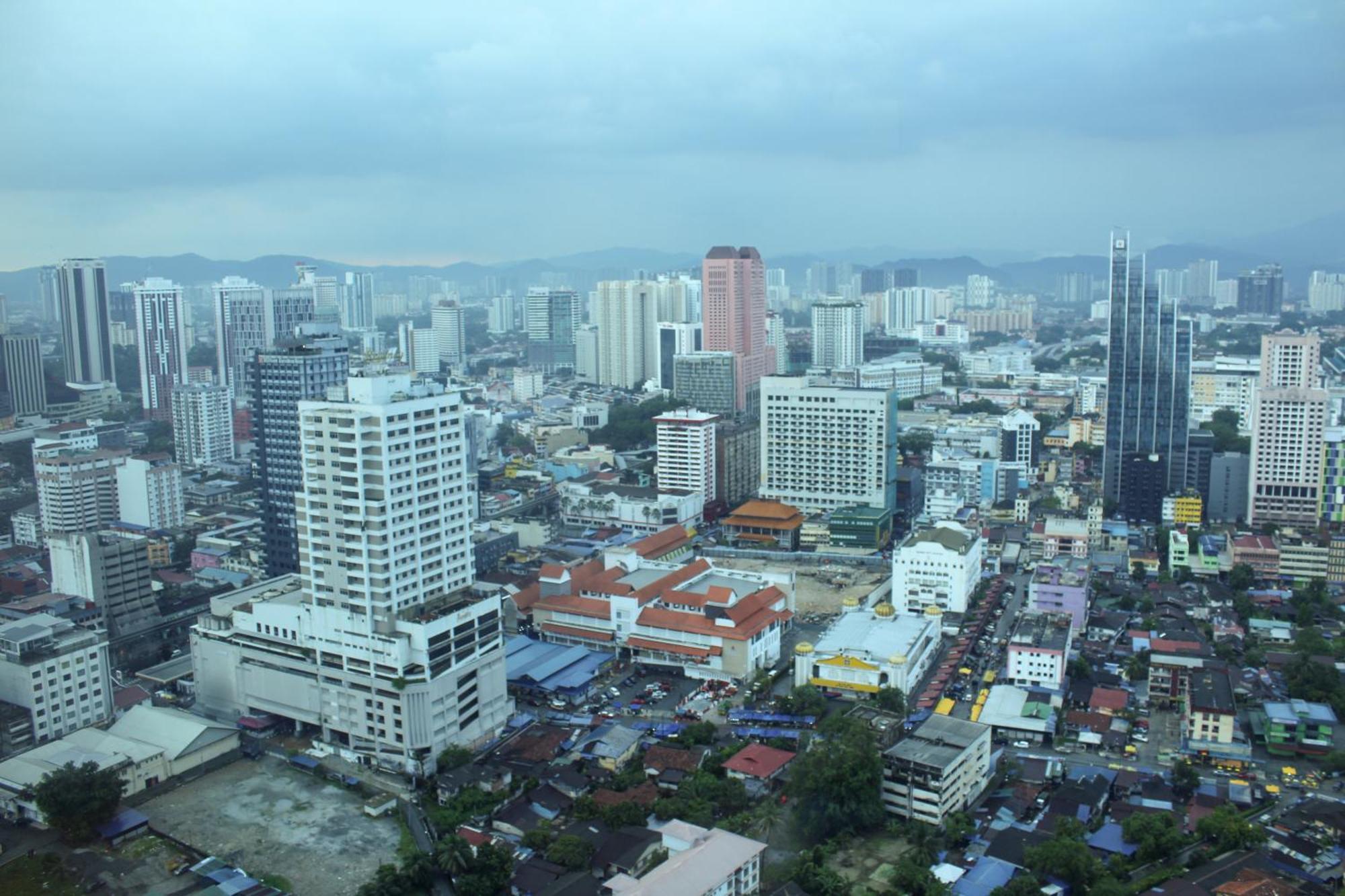 The Luxe Suites Infinitum Klcc Куала Лумпур Екстериор снимка