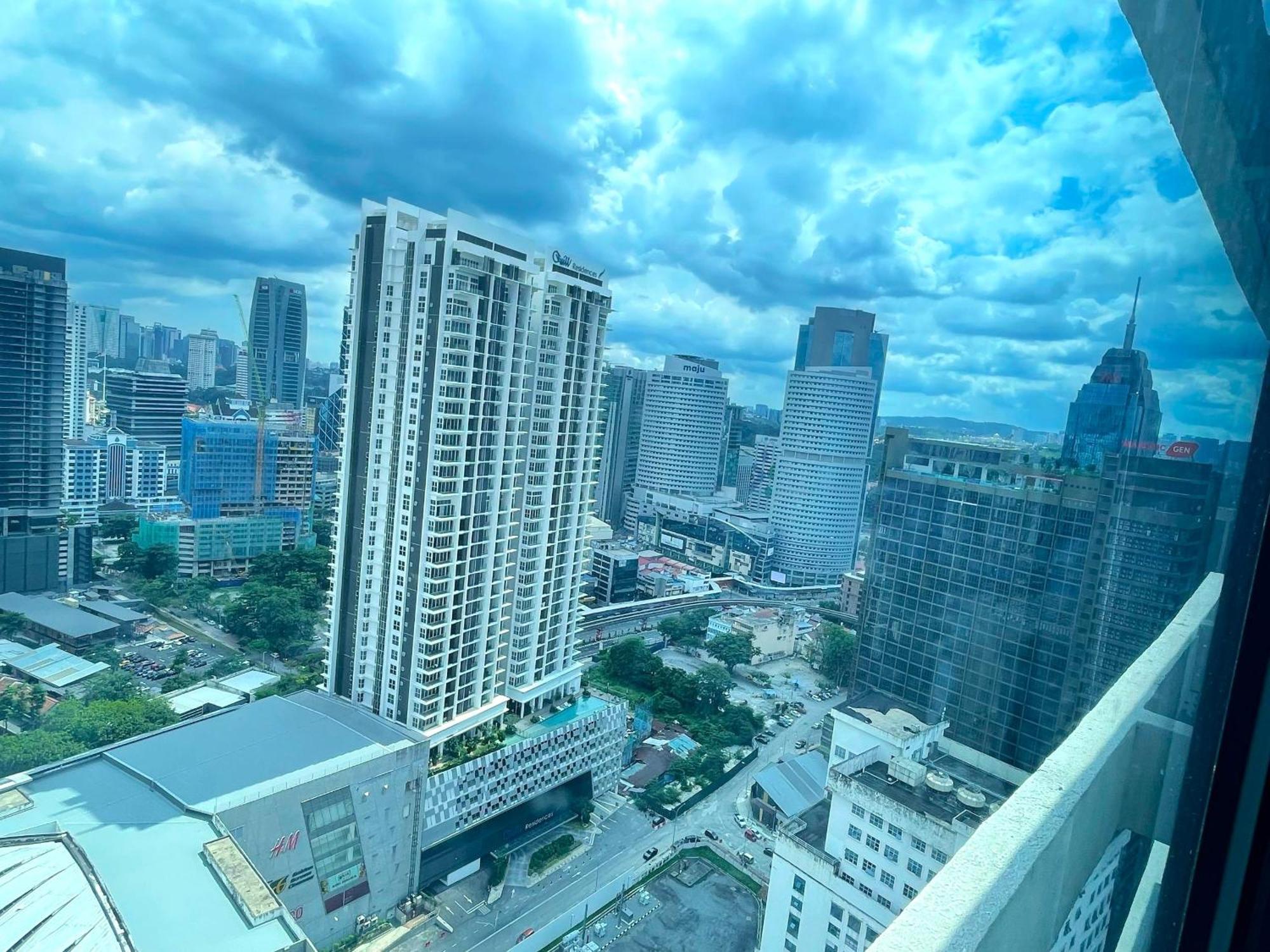 The Luxe Suites Infinitum Klcc Куала Лумпур Екстериор снимка